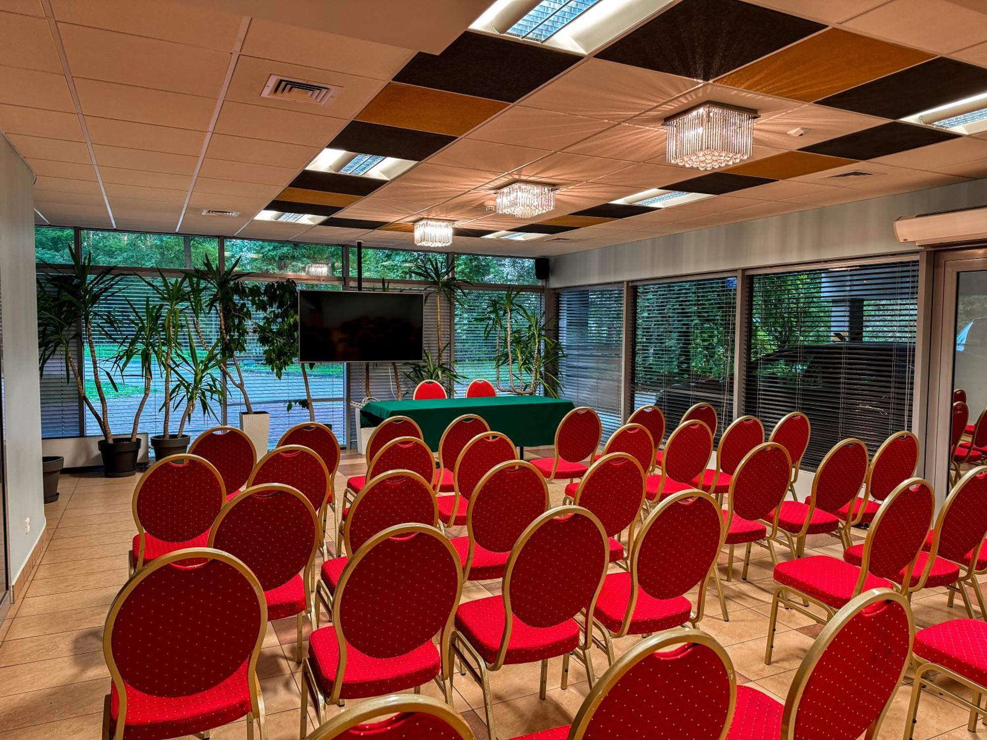 Hotel Echo Cedzyna エクステリア 写真