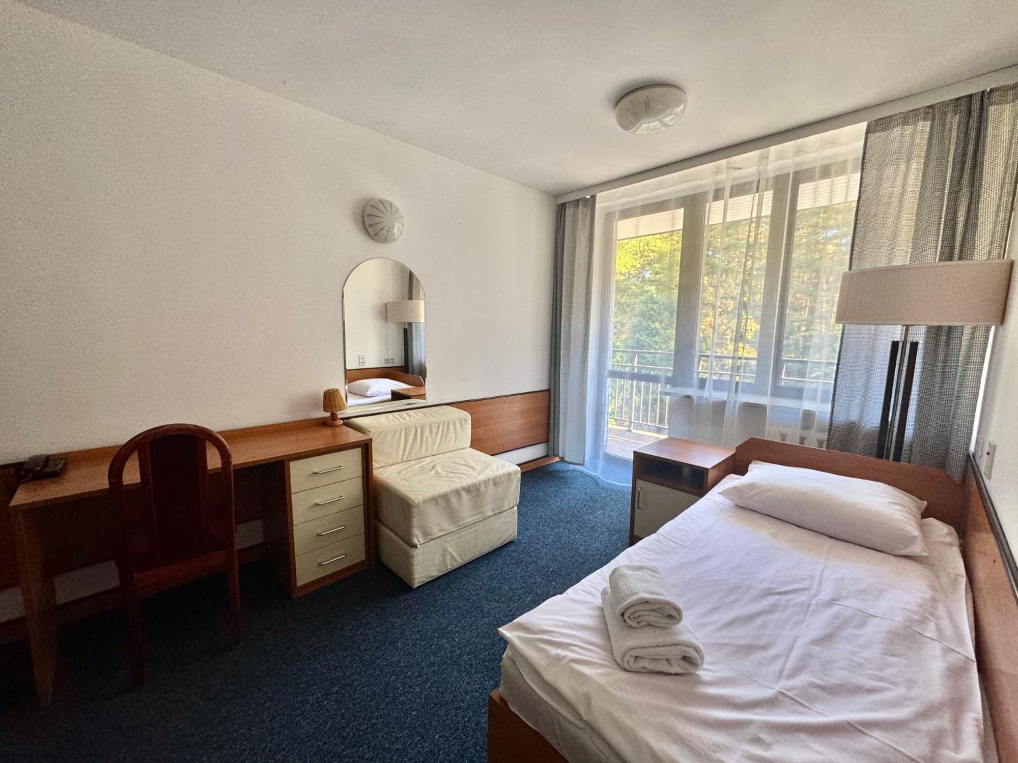 Hotel Echo Cedzyna 部屋 写真